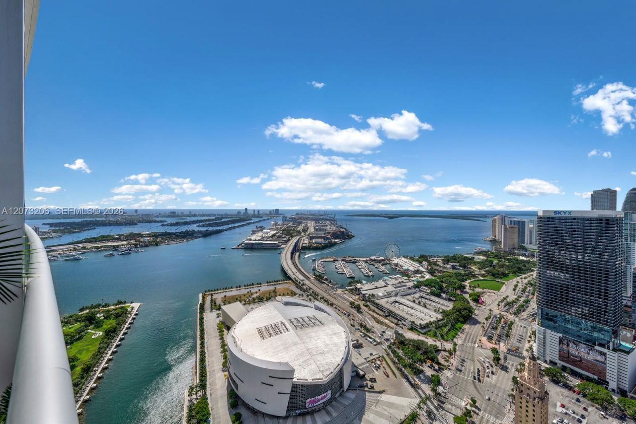 888 Biscayne Blvd, Unit 5701, Miami, FL 33132 Photo