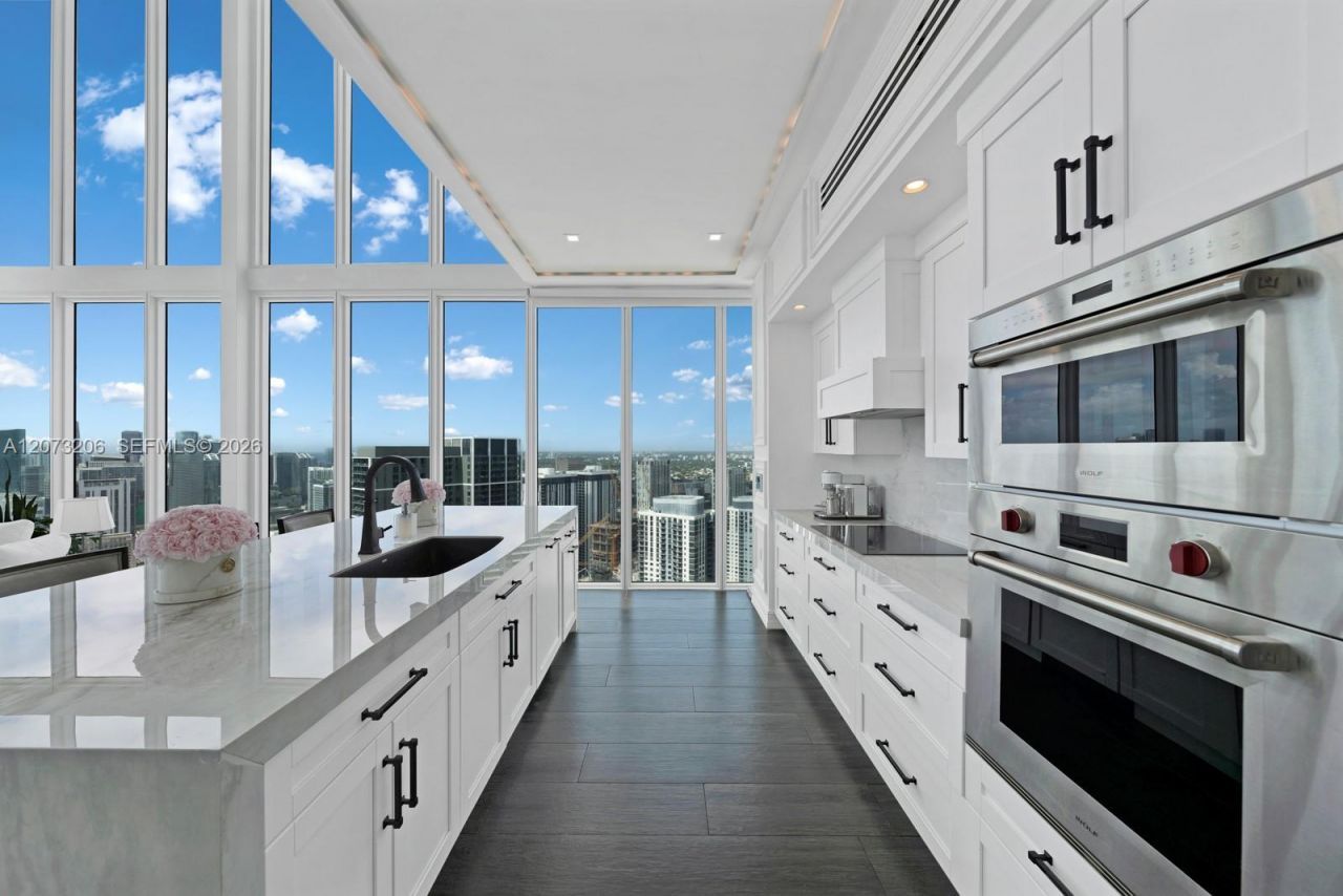 888 Biscayne Blvd, Unit 5701, Miami, FL 33132 Photo
