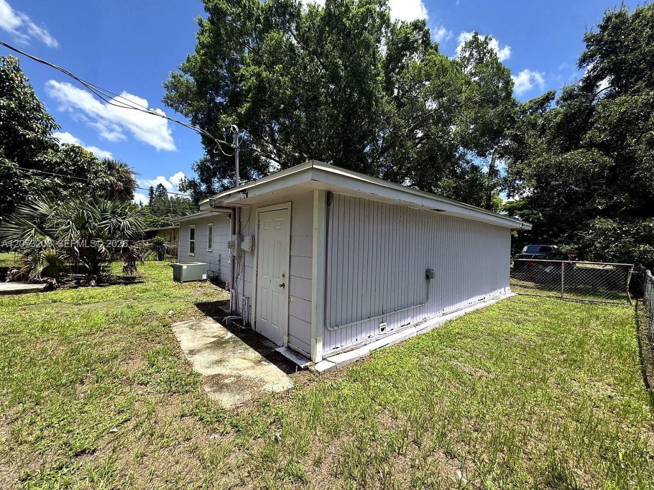 346 Muskegon Ave , Fort Myers, FL 33905 Photo