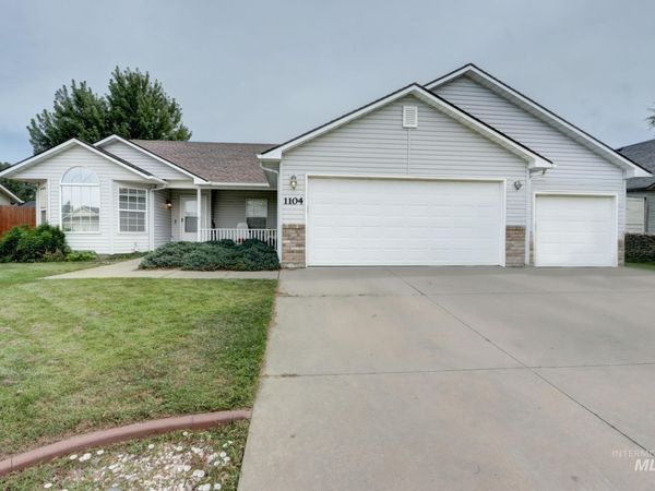 1104 Vanity Peak Dr, Emmett, ID 83617