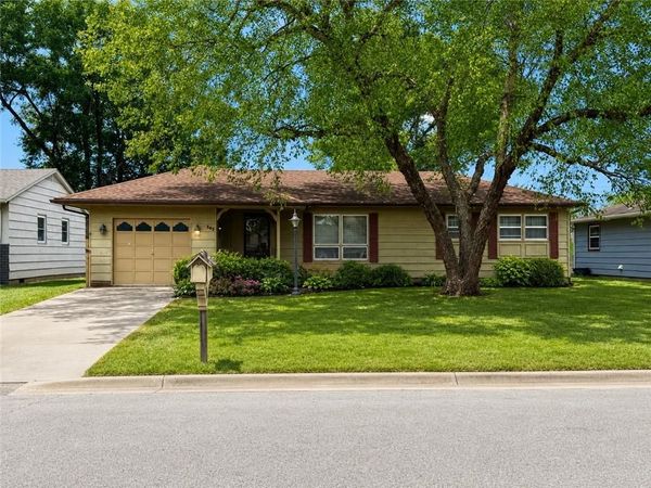 305 N Ohio Street, Coffeyville, KS 67337
