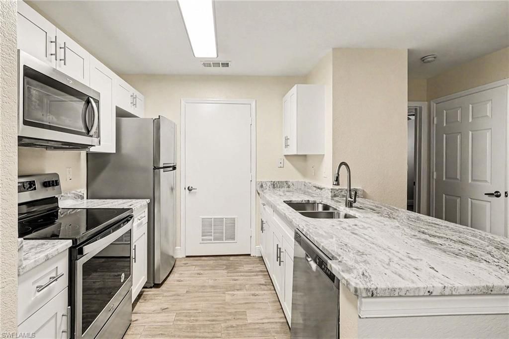 14880 Pleasant Bay Ln, Unit 2101, Naples, FL 34119 Photo