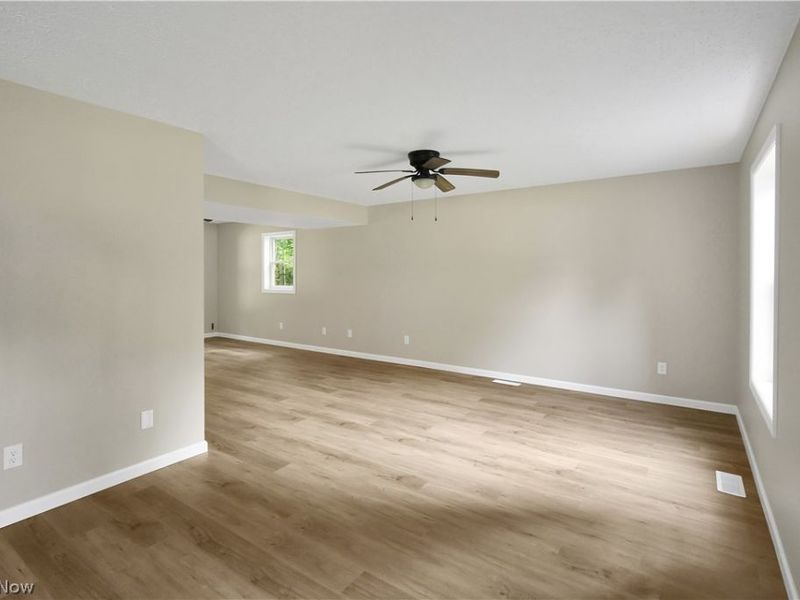 231 Ruth Street , Geneva, OH 44041 Photo 8