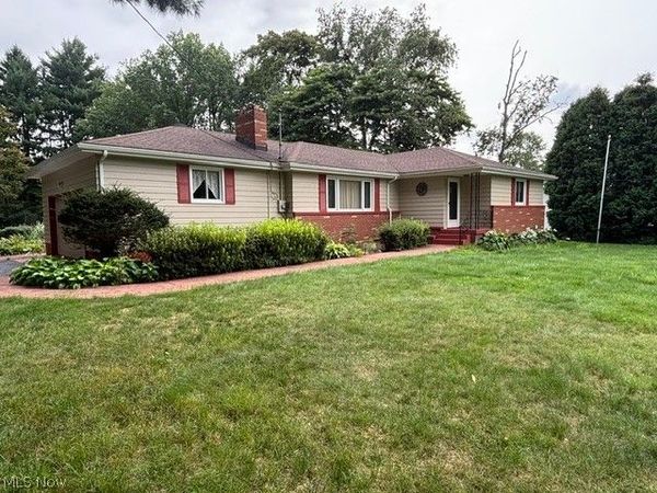 2170 Delaware Avenue, Akron, OH 44312