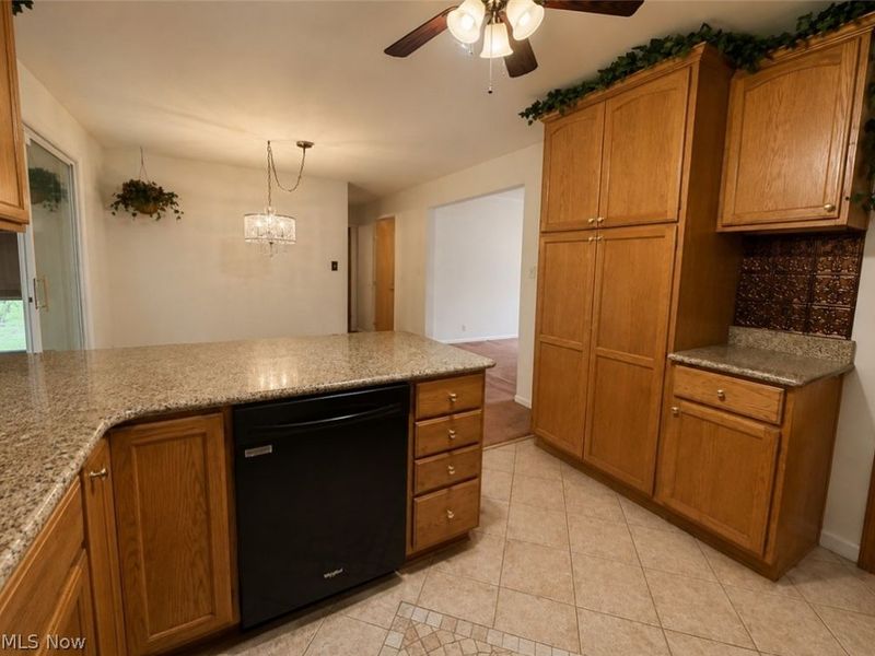 2170 Delaware Avenue, Akron, OH 44312 Photo 15