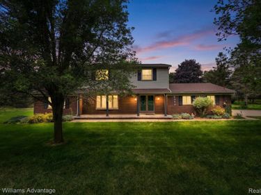 4350 Stone Barn, Highland Township, Mi 48380