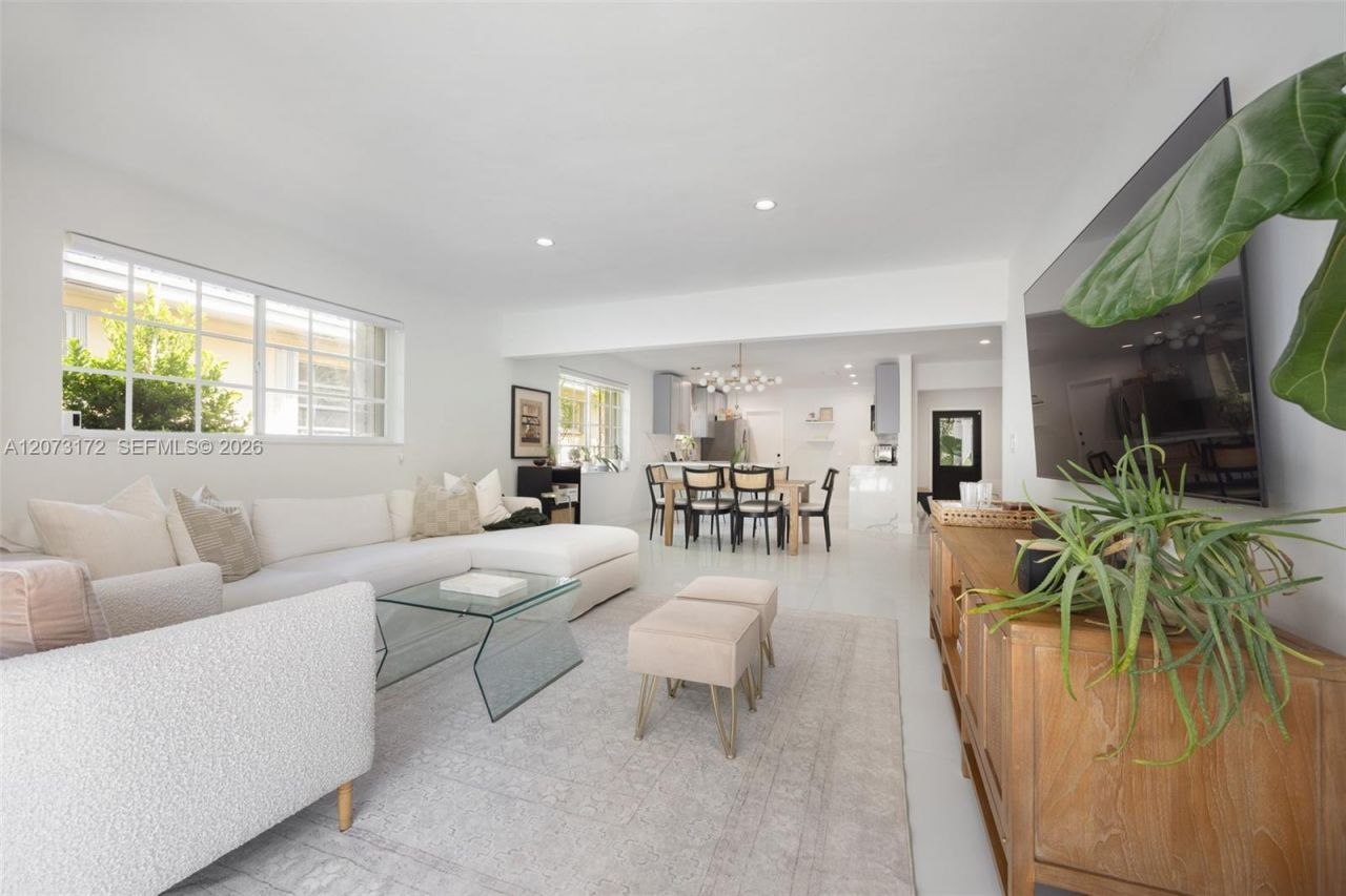 406 Miller Rd , Coral Gables, FL 33146 Photo