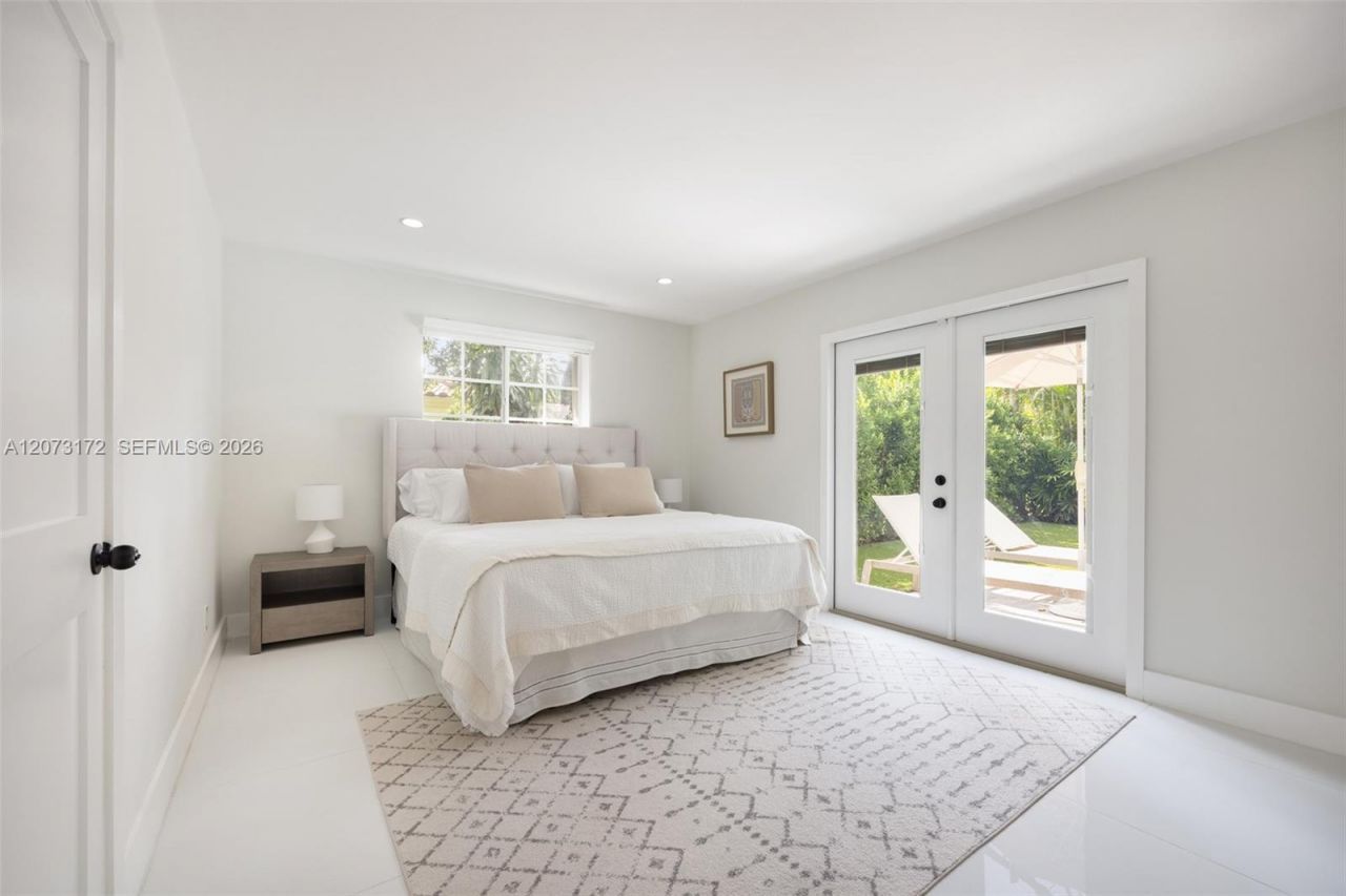 406 Miller Rd , Coral Gables, FL 33146 Photo