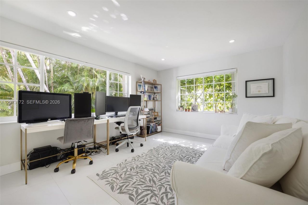 406 Miller Rd , Coral Gables, FL 33146 Photo