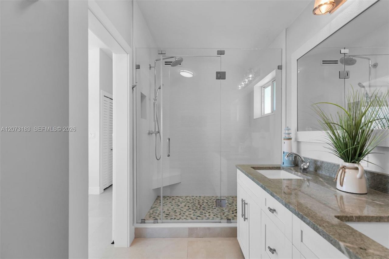 122 Court Contessa , Islamorada, FL 33036 Photo