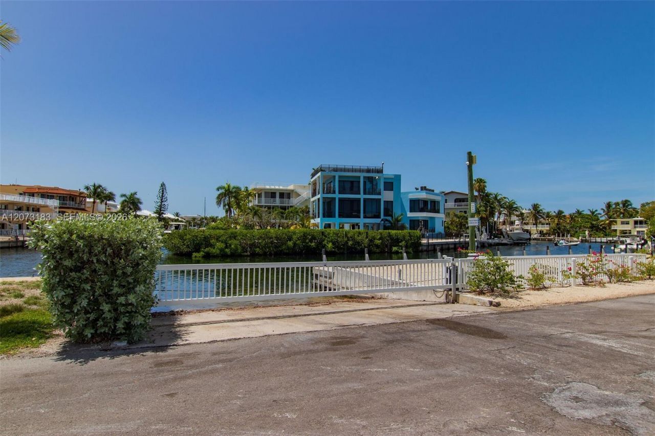 122 Court Contessa , Islamorada, FL 33036 Photo
