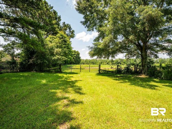 11242 County Road 54, Daphne, AL 36526