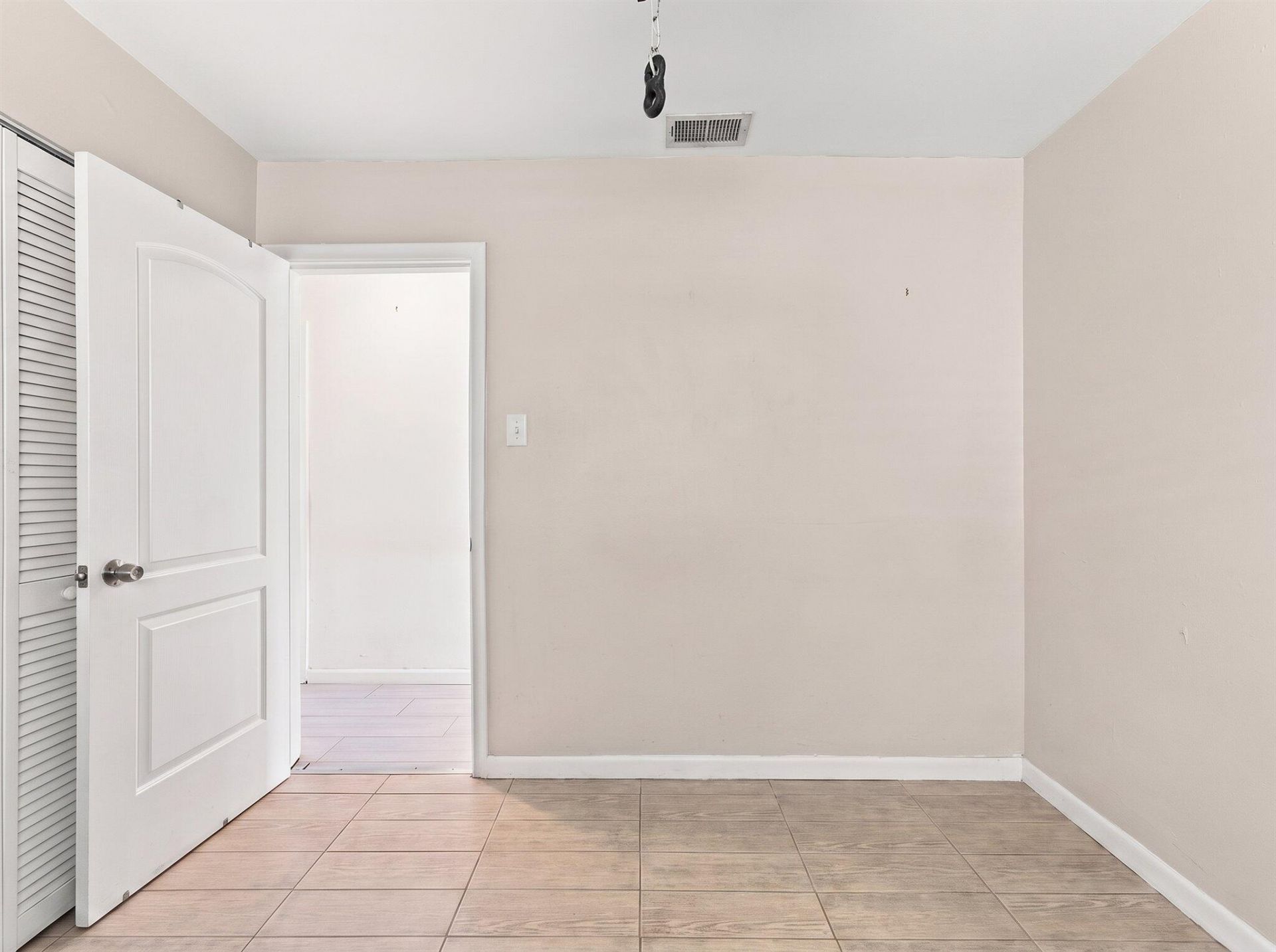 708 Hillcrest Boulevard, West Palm Beach, FL 33405 Photo