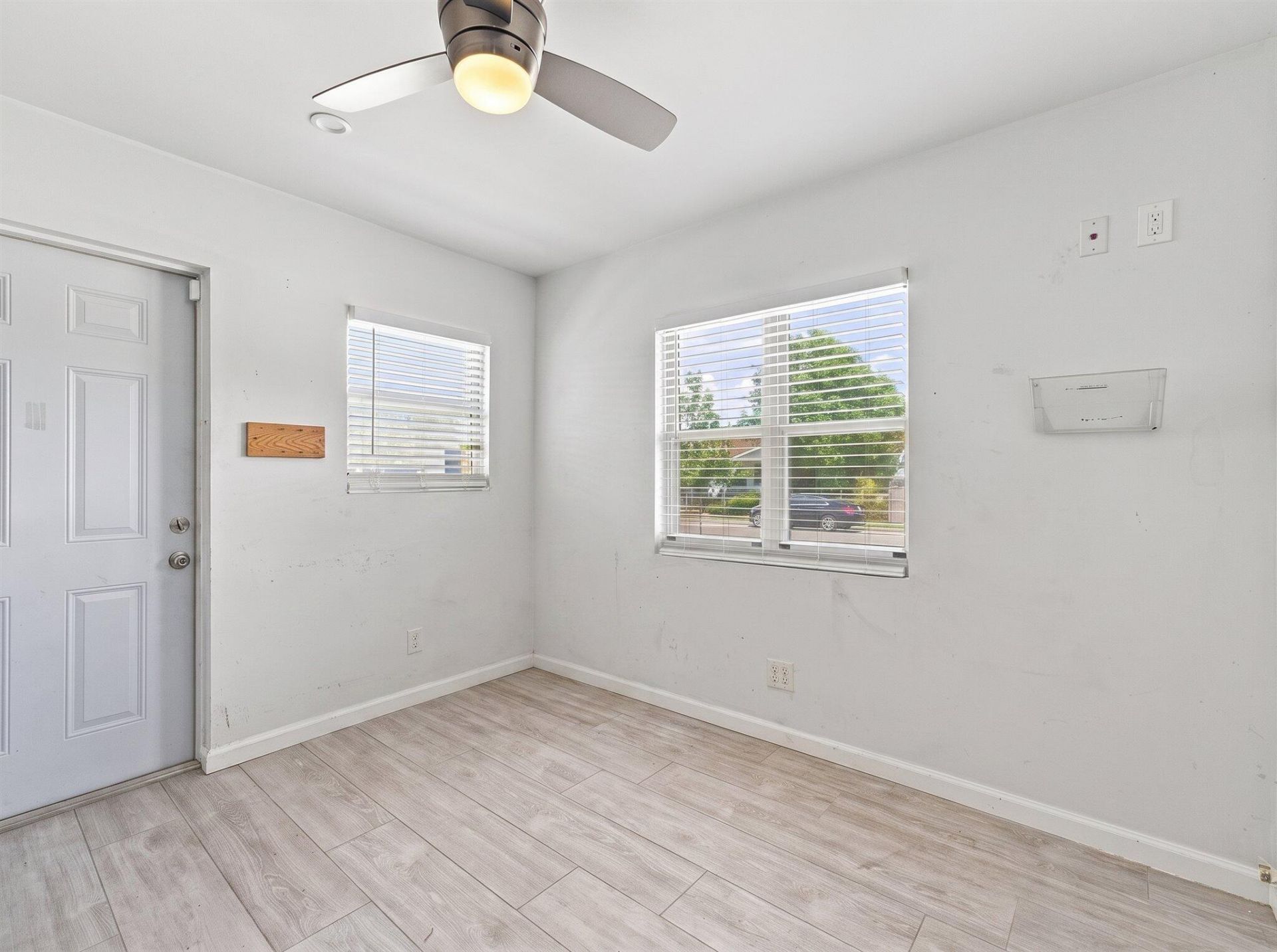 708 Hillcrest Boulevard, West Palm Beach, FL 33405 Photo