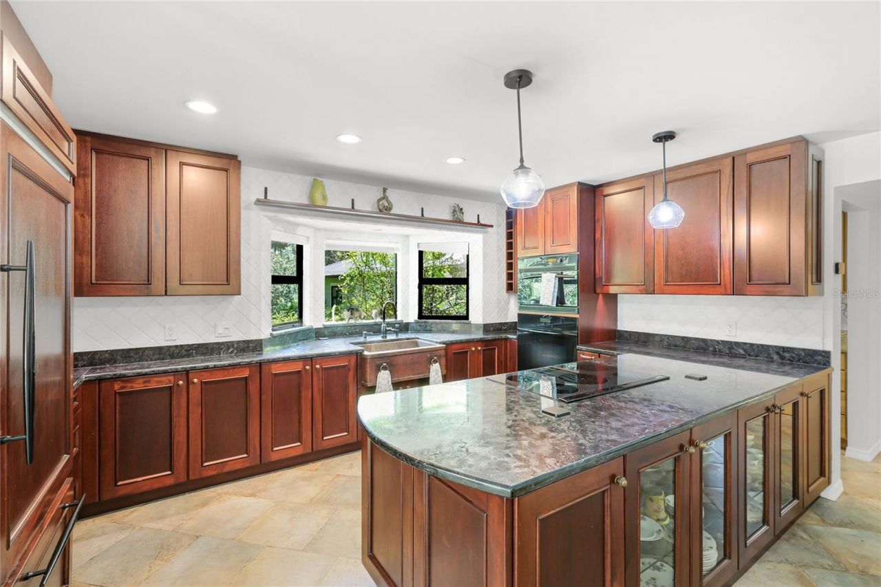 6950 El Dorado Drive, Sarasota, FL 34240 Photo