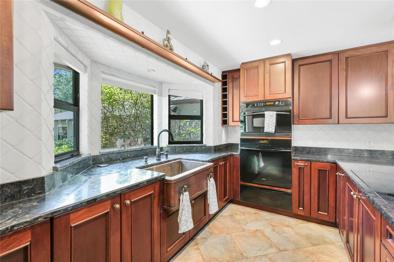 6950 El Dorado Drive, Sarasota, FL 34240 Photo