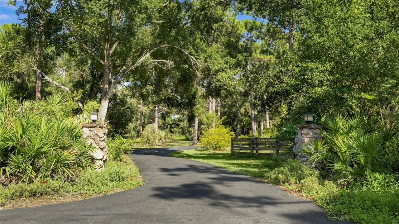 6950 El Dorado Drive, Sarasota, FL 34240 Photo