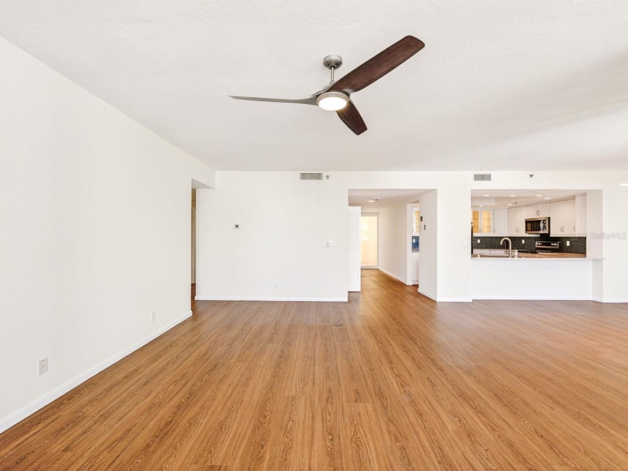1255 N Gulfstream Avenue, Unit 1101, Sarasota, FL 34236 Photo