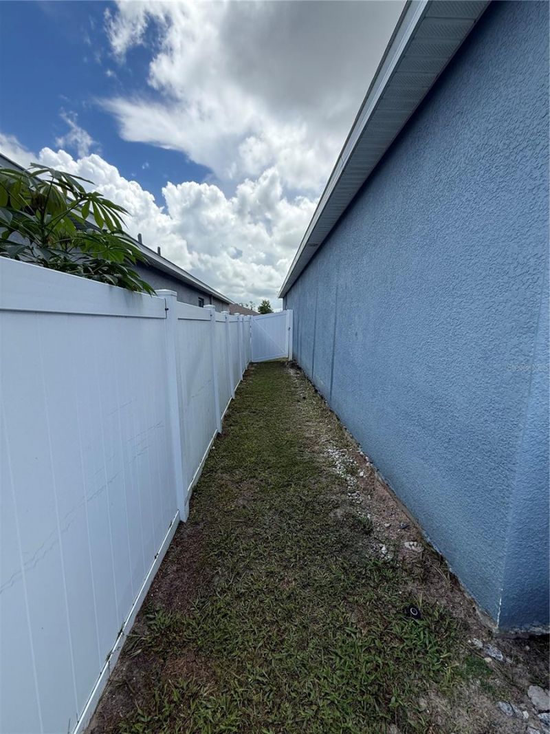 635 Autumn Stream Drive , Auburndale, FL 33823 Photo