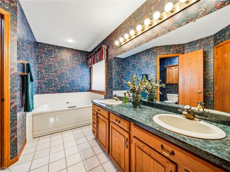 10160 Hobby Horse Lane , Mentor, OH 44060 Photo 17