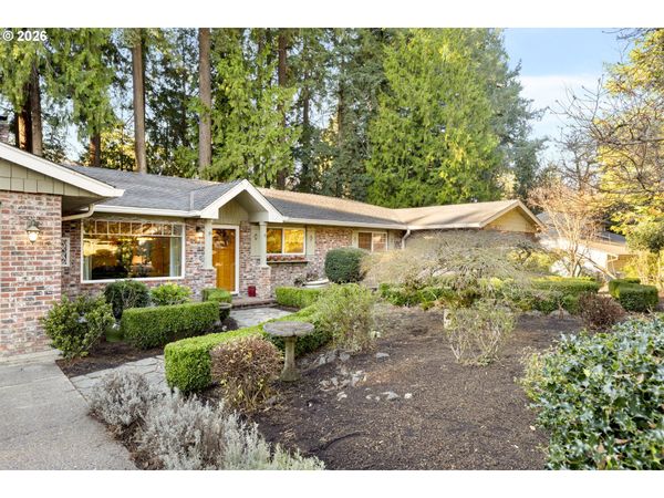 4520 CALAROGA DR, West Linn, OR 97068