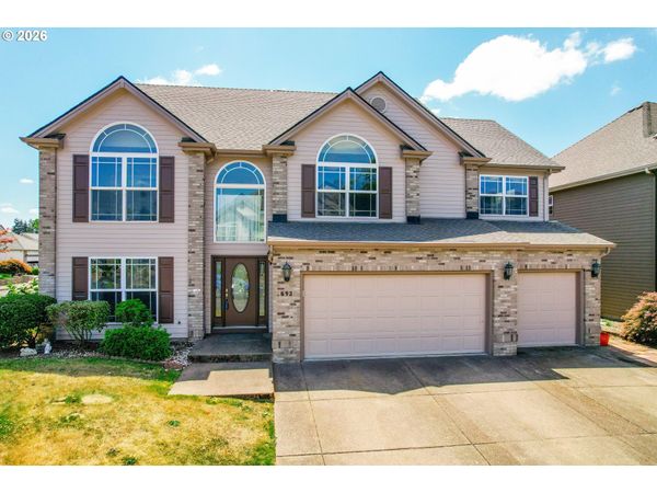 692 Burgundy NE AVE, Keizer, OR 97303