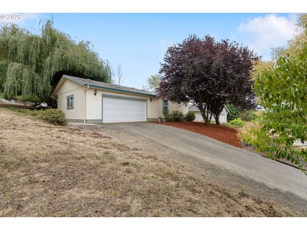 129 LUKE CT, Myrtle Creek, OR 97457