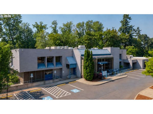 2405 FRONT NE ST, Salem, OR 97301