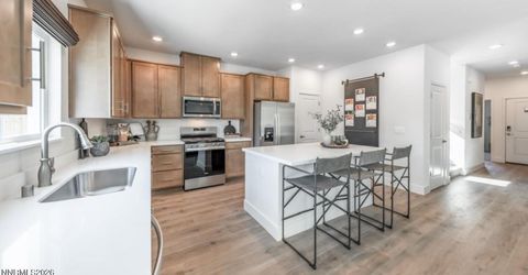 462 Radiant Drive, Carson City, NV 89705 Photo
