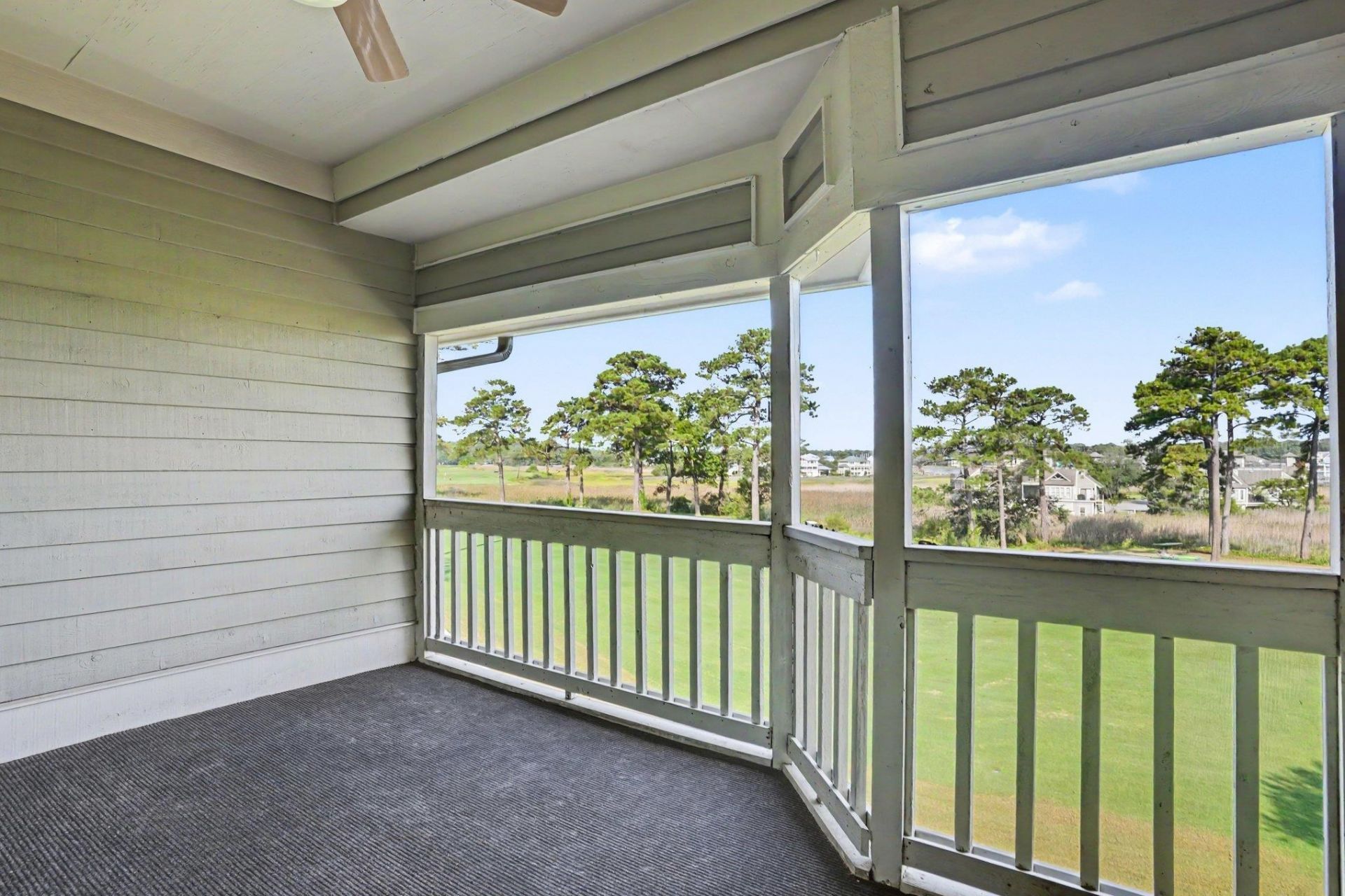 1551 Spinnaker Dr. Photo 22