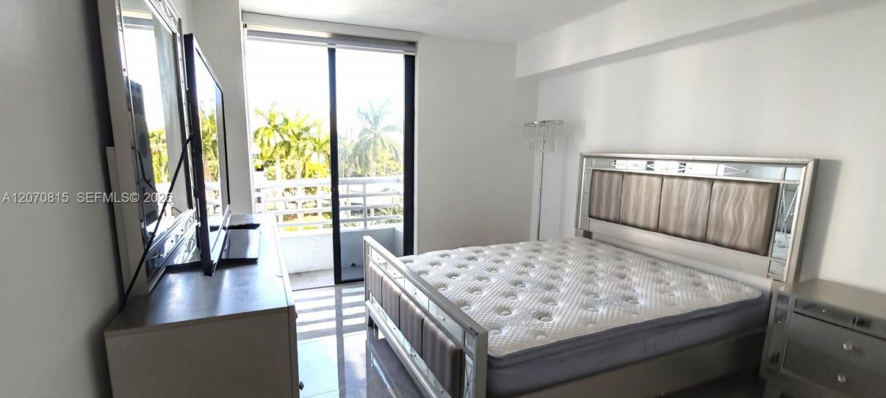 3300 NE 192nd St , Unit 517, Aventura, FL 33180 Photo