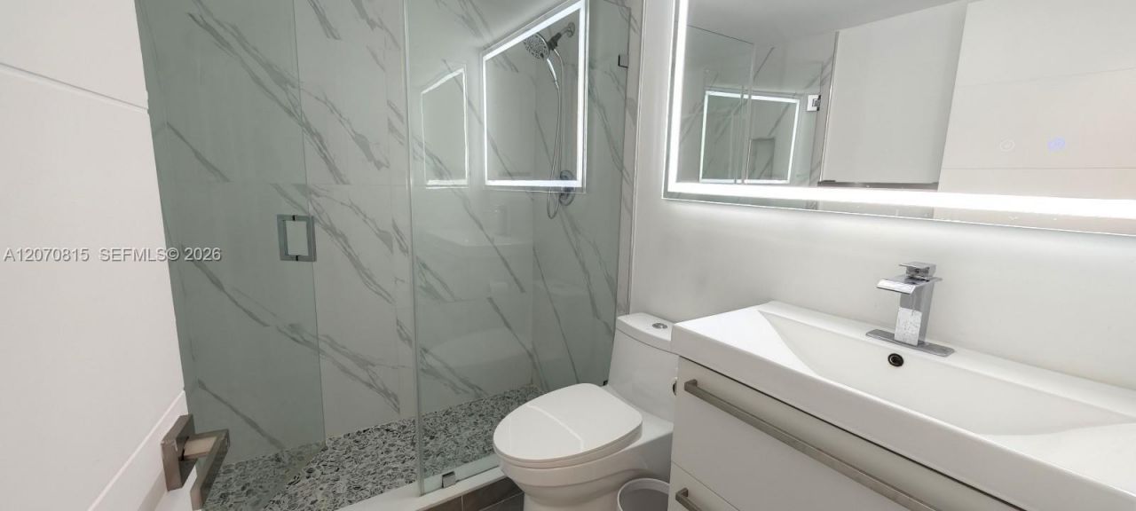 3300 NE 192nd St , Unit 517, Aventura, FL 33180 Photo