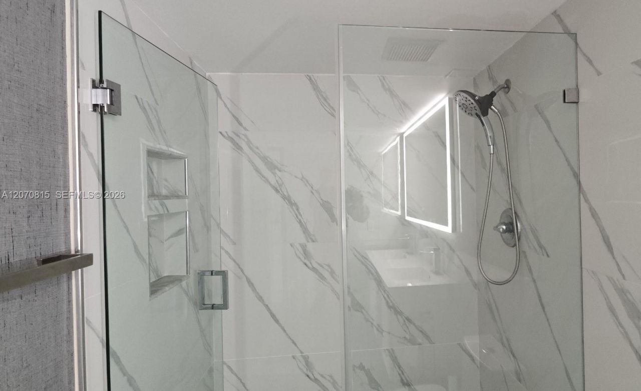 3300 NE 192nd St , Unit 517, Aventura, FL 33180 Photo