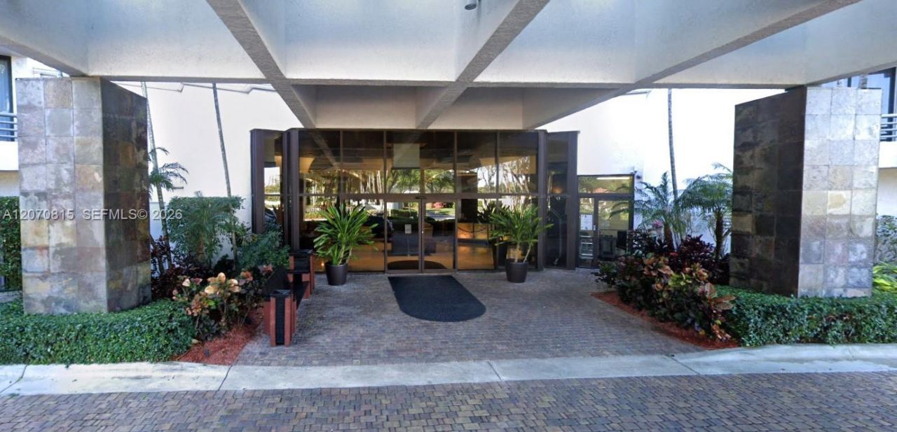3300 NE 192nd St , Unit 517, Aventura, FL 33180 Photo