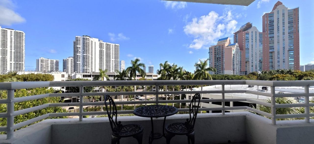 3300 NE 192nd St , Unit 517, Aventura, FL 33180 Photo