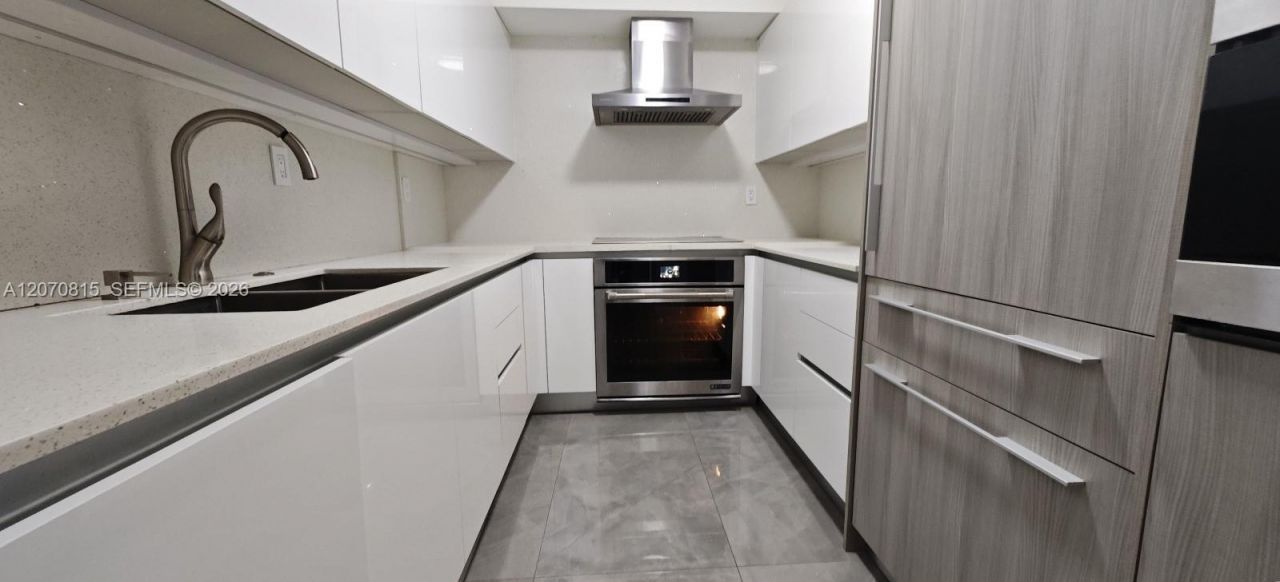 3300 NE 192nd St , Unit 517, Aventura, FL 33180 Photo