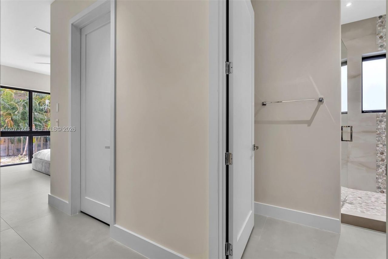 7516 Bounty Ave, North Bay Village, FL 33141 Photo