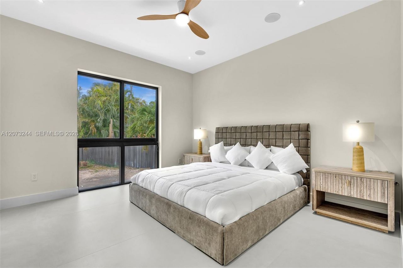 7516 Bounty Ave, North Bay Village, FL 33141 Photo