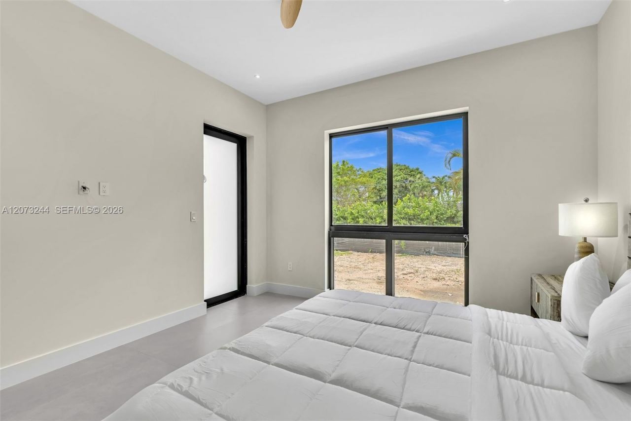 7516 Bounty Ave, North Bay Village, FL 33141 Photo