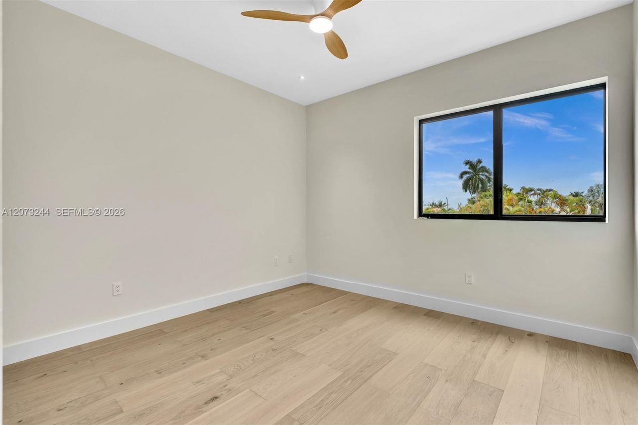 7516 Bounty Ave, North Bay Village, FL 33141 Photo
