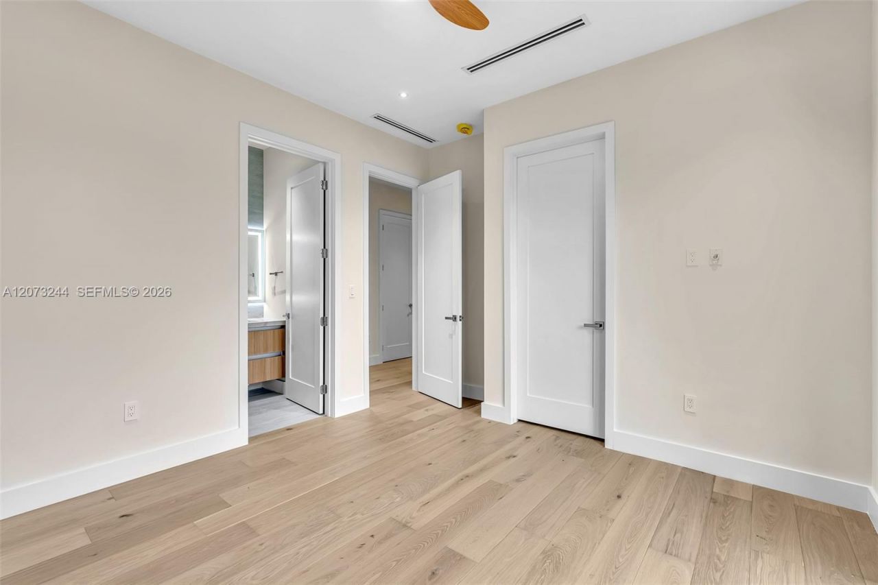 7516 Bounty Ave, North Bay Village, FL 33141 Photo