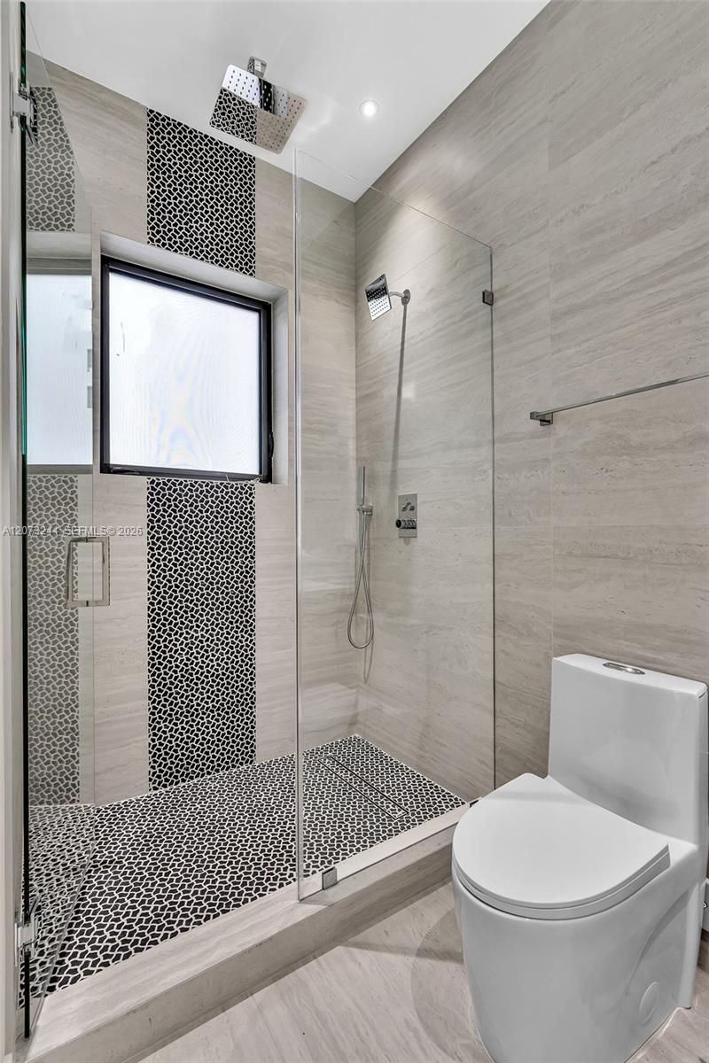 7516 Bounty Ave, North Bay Village, FL 33141 Photo