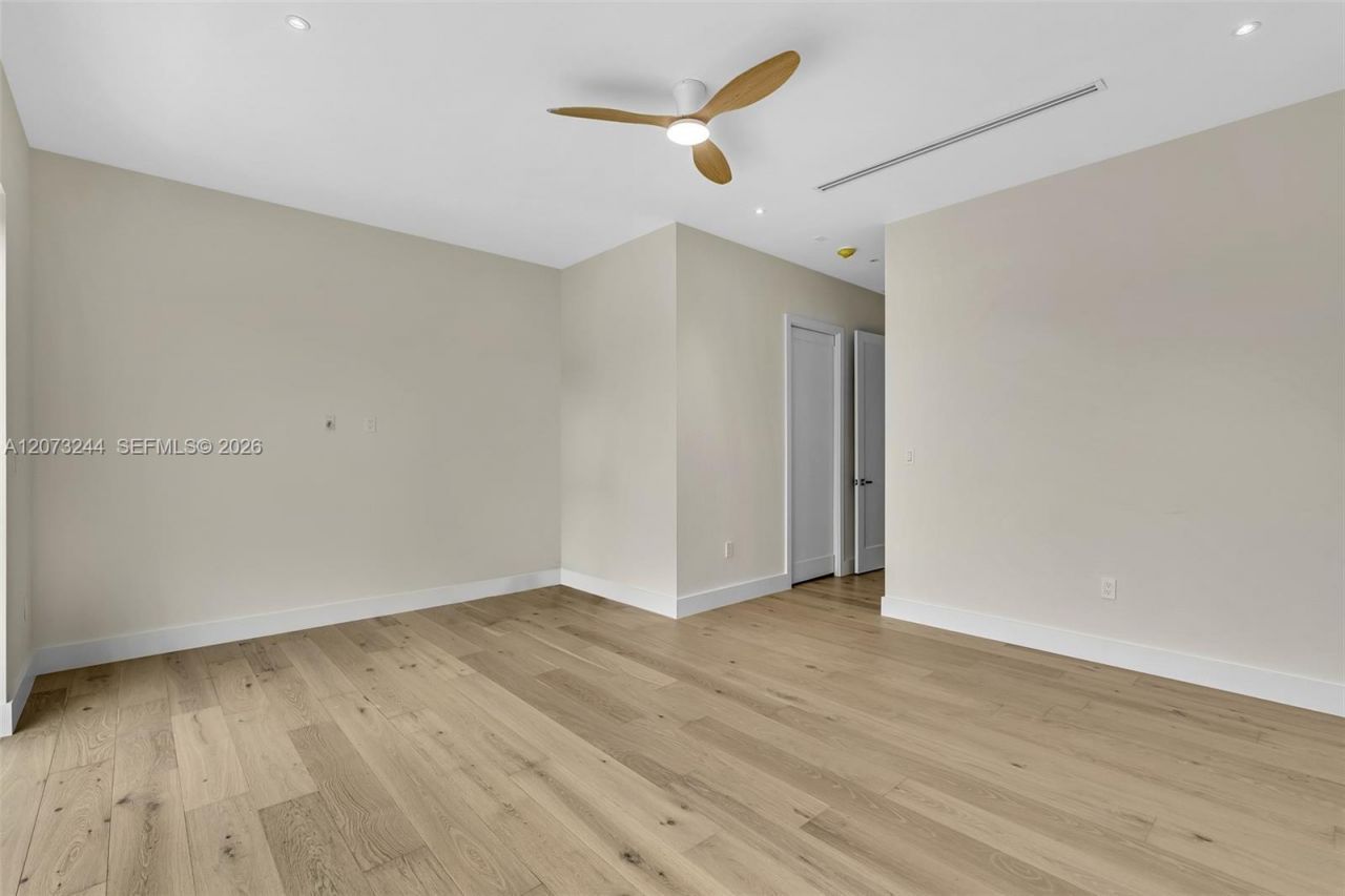 7516 Bounty Ave, North Bay Village, FL 33141 Photo