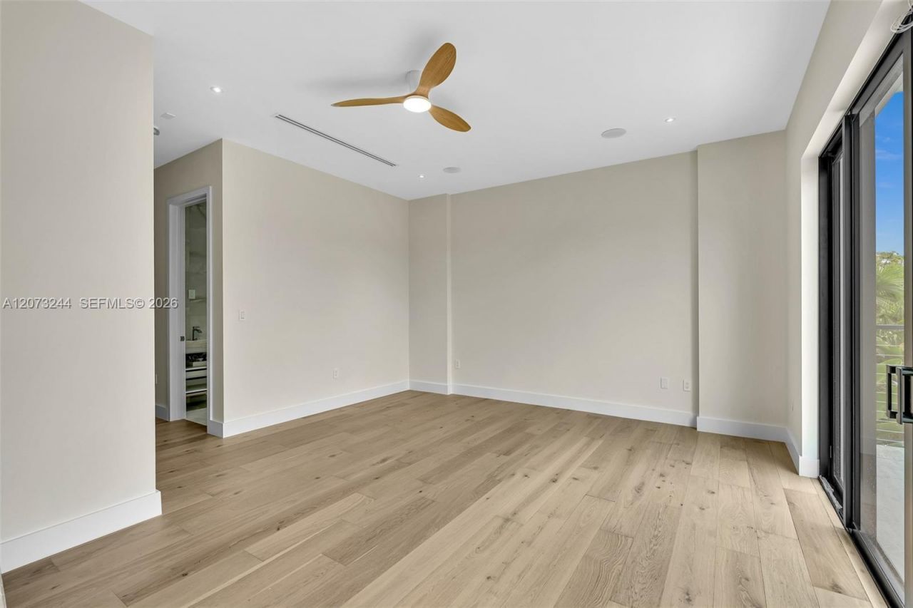 7516 Bounty Ave, North Bay Village, FL 33141 Photo