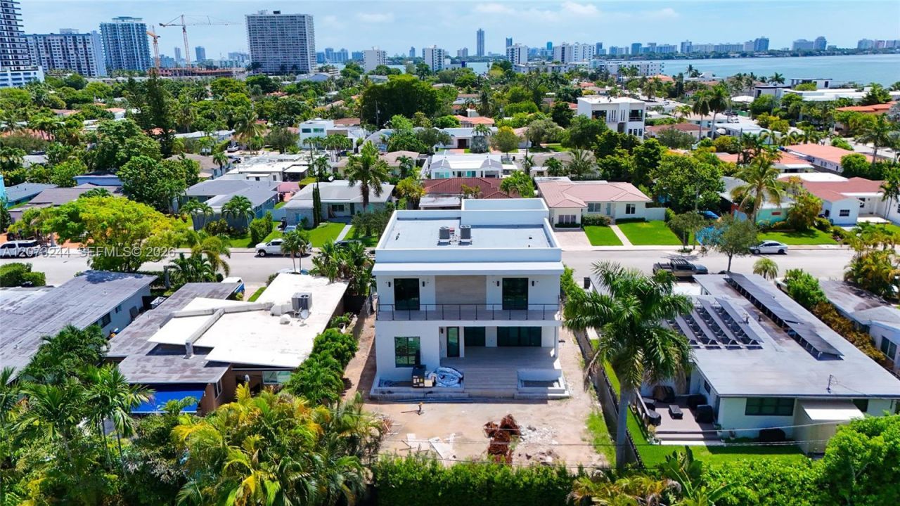 7516 Bounty Ave, North Bay Village, FL 33141 Photo