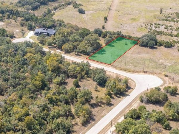 8452 Hollandbush Court , Cleburne, TX 76033