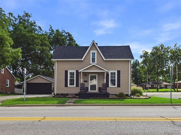 801 Poplar Street , Highland, IL 62249