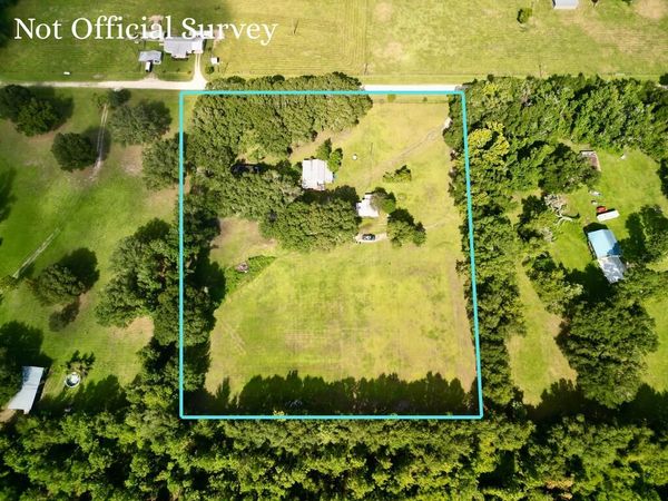 77 SE 790th St, Old Town, FL 32680
