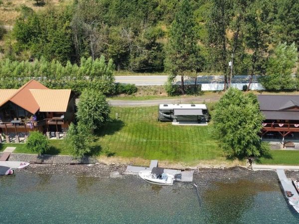 30 Frontage LN , St. Maries, ID 83861