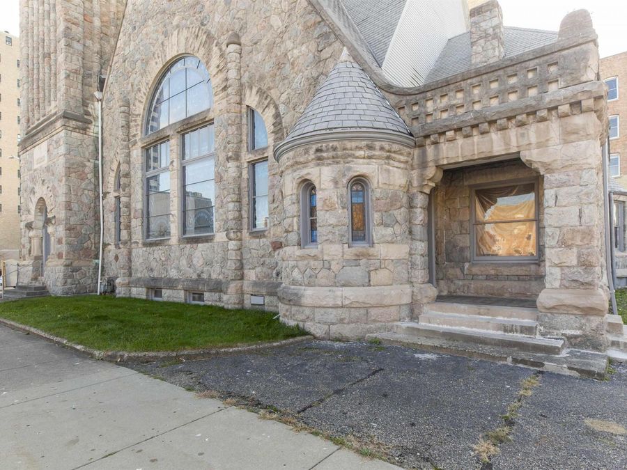 Property Image 6